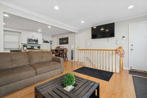 Tiny photo for 8646 W Berwyn Avenue #1N, Chicago, IL 60656 (MLS # 12491339)