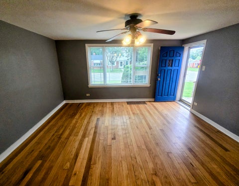 Tiny photo for 1640 N Prairie Avenue, Crest Hill, IL 60403 (MLS # 12639408)