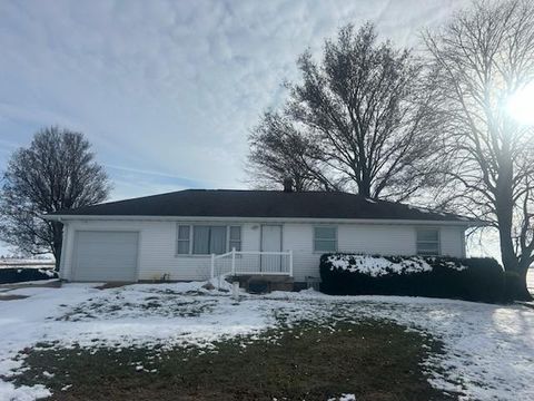 Photo of 1909 County Road 2800, Rantoul, IL 61866 (MLS # 12530141)