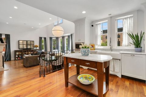 Tiny photo for 2312 N Geneva Terrace, Chicago, IL 60614 (MLS # 12494602)