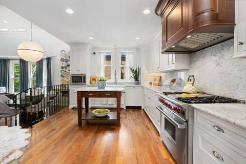 Tiny photo for 2312 N Geneva Terrace, Chicago, IL 60614 (MLS # 12494602)