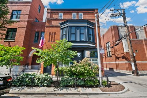 2312 N Geneva Terrace Chicago IL 60614