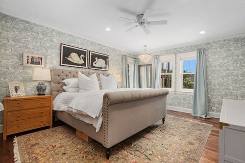 Tiny photo for 2312 N Geneva Terrace, Chicago, IL 60614 (MLS # 12494602)