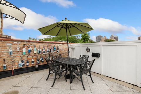 Tiny photo for 2312 N Geneva Terrace, Chicago, IL 60614 (MLS # 12494602)