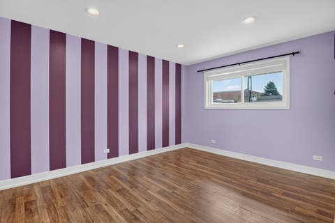 Tiny photo for 576 Dara James Road, Des Plaines, IL 60016 (MLS # 12714075)