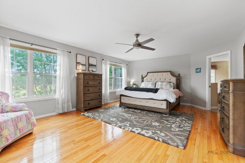 Tiny photo for 1679 N Stanwich Road, Vernon Hills, IL 60061 (MLS # 12669964)