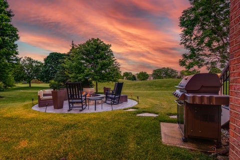 Tiny photo for 1679 N Stanwich Road, Vernon Hills, IL 60061 (MLS # 12669964)
