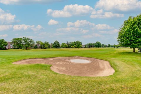 Tiny photo for 1679 N Stanwich Road, Vernon Hills, IL 60061 (MLS # 12669964)