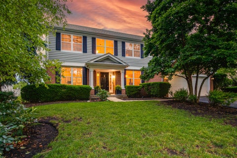 Tiny photo for 1679 N Stanwich Road, Vernon Hills, IL 60061 (MLS # 12669964)