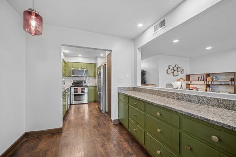 Tiny photo for 190 S Wood Dale Road #710, Wood Dale, IL 60191 (MLS # 12742767)