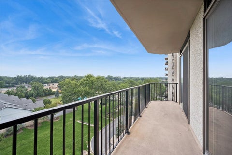 Tiny photo for 190 S Wood Dale Road #710, Wood Dale, IL 60191 (MLS # 12742767)