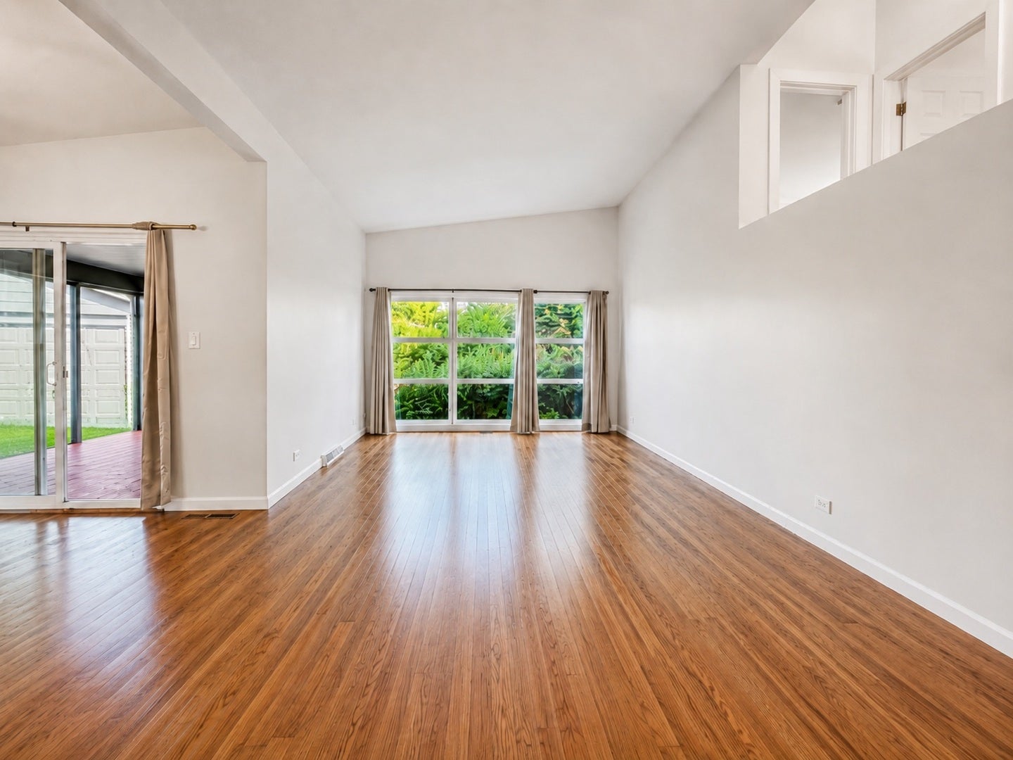 406 SUNSET Drive