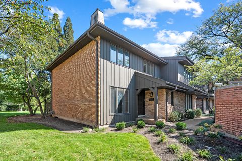 Photo of 1891 Mission Hills Lane, Northbrook, IL 60062 (MLS # 12481446)