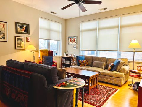 Tiny photo for 106 S Ridgeland Avenue #412, Oak Park, IL 60302 (MLS # 12568339)