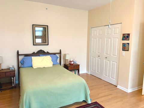 Tiny photo for 106 S Ridgeland Avenue #412, Oak Park, IL 60302 (MLS # 12568339)