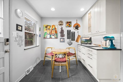 Tiny photo for 532 N Redfield Court, Park Ridge, IL 60068 (MLS # 12764986)
