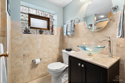 Tiny photo for 532 N Redfield Court, Park Ridge, IL 60068 (MLS # 12764986)