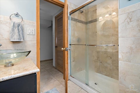 Tiny photo for 532 N Redfield Court, Park Ridge, IL 60068 (MLS # 12764986)