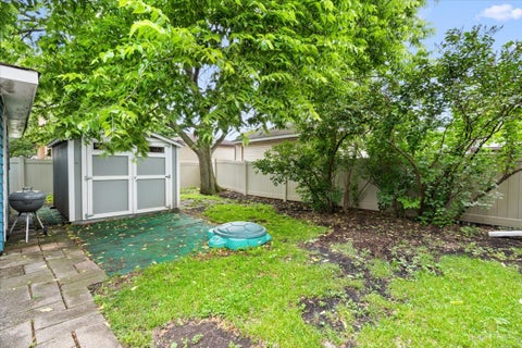 Tiny photo for 532 N Redfield Court, Park Ridge, IL 60068 (MLS # 12764986)