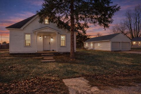 Tiny photo for 207 E Field Street, Secor, IL 61771 (MLS # 12586385)