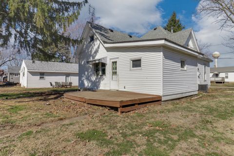 Tiny photo for 207 E Field Street, Secor, IL 61771 (MLS # 12586385)