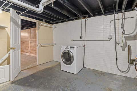 Tiny photo for 3602 Cedarwood Court, Bettendorf, IA 52722 (MLS # 12706861)