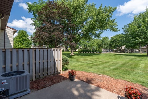 Tiny photo for 3602 Cedarwood Court, Bettendorf, IA 52722 (MLS # 12706861)