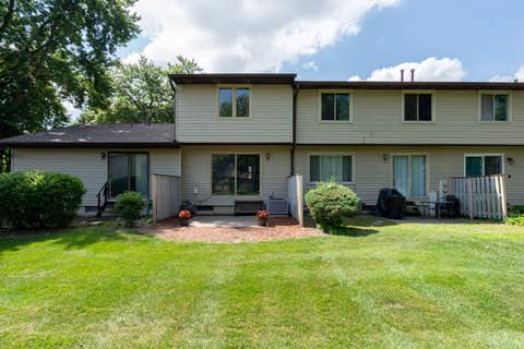 Tiny photo for 3602 Cedarwood Court, Bettendorf, IA 52722 (MLS # 12706861)