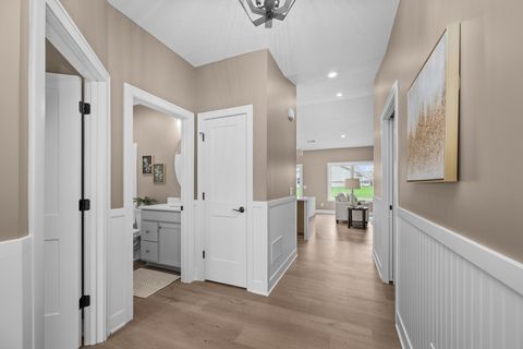 Tiny photo for 1266 33RD Avenue Circle, Silvis, IL 61282 (MLS # QC4267065)