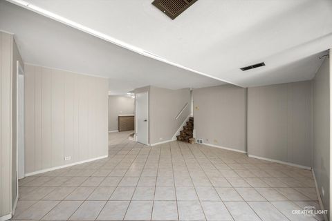 Tiny photo for 521 Michael Mnr Mnr, Glenview, IL 60025 (MLS # 12462828)