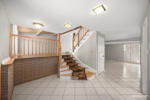 Tiny photo for 521 Michael Mnr Mnr, Glenview, IL 60025 (MLS # 12462828)