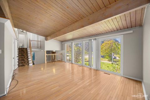 Tiny photo for 521 Michael Mnr Mnr, Glenview, IL 60025 (MLS # 12462828)