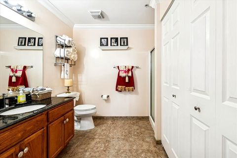 Tiny photo for 9355 Irving Park Road #404, Schiller Park, IL 60176 (MLS # 12553848)