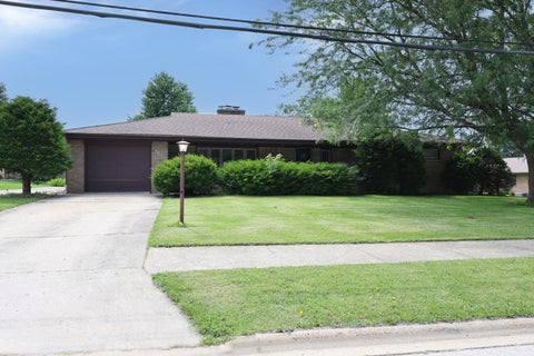Photo of 1601 BARTHELONE Street, Crest Hill, IL 60403 (MLS # 12697082)