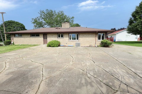 Tiny photo for 1601 BARTHELONE Street, Crest Hill, IL 60403 (MLS # 12697082)