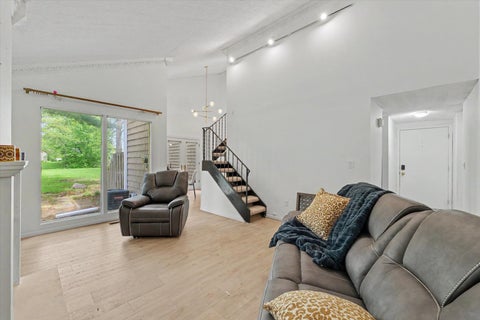 Tiny photo for 2014 Blackthorn Drive #2014, Champaign, IL 61821 (MLS # 12585189)