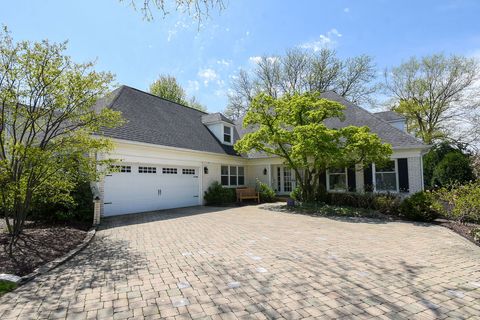 Photo of 5724 Lawn Drive, Western Springs, IL 60558 (MLS # 12627434)