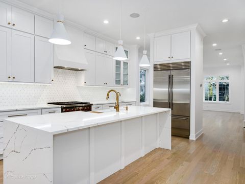 Tiny photo for 3835 N Francisco Avenue, Chicago, IL 60618 (MLS # 12430129)