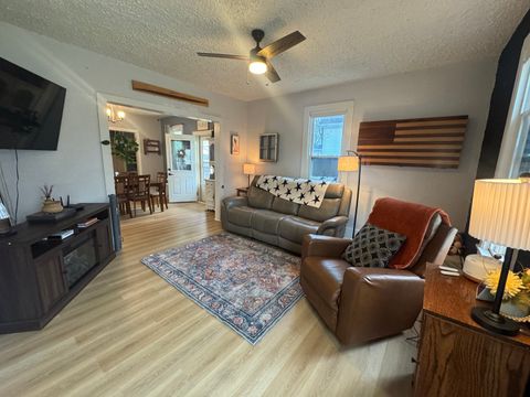 Tiny photo for 616 NW 2nd Avenue, Aledo, IL 61231 (MLS # 12599440)