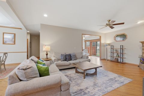 Tiny photo for 1007 Peregrine Way, Hampshire, IL 60140 (MLS # 12615399)