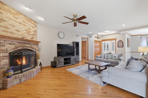 Tiny photo for 1007 Peregrine Way, Hampshire, IL 60140 (MLS # 12615399)