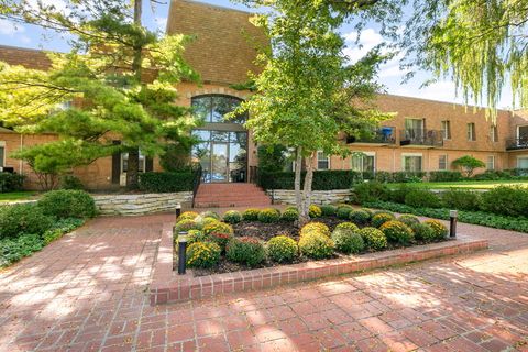 Photo of 1220 Park Avenue #115, Highland Park, IL 60035 (MLS # 12478895)