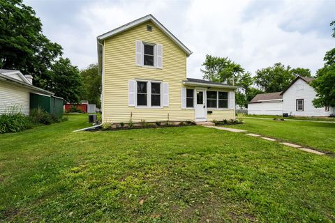 Tiny photo for 503 Commercial Street, Chenoa, IL 61726 (MLS # 12529056)