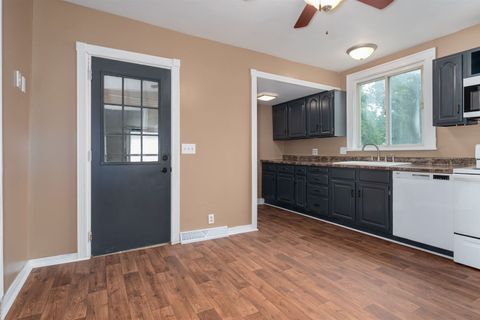 Tiny photo for 503 Commercial Street, Chenoa, IL 61726 (MLS # 12529056)