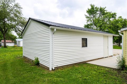 Tiny photo for 503 Commercial Street, Chenoa, IL 61726 (MLS # 12529056)
