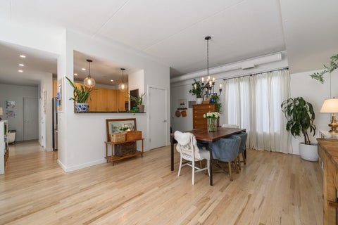 Tiny photo for 4114 N Lincoln Avenue #211, Chicago, IL 60618 (MLS # 12676784)