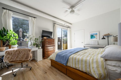 Tiny photo for 4114 N Lincoln Avenue #211, Chicago, IL 60618 (MLS # 12676784)