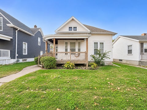 Photo of 2317 Hobson Avenue, Davenport, IA 52802 (MLS # 12794428)