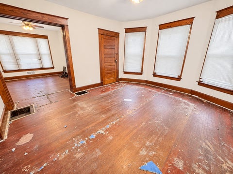 Tiny photo for 2317 Hobson Avenue, Davenport, IA 52802 (MLS # 12794428)