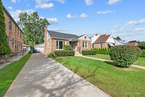 Tiny photo for 226 N Elmwood Avenue, Waukegan, IL 60085 (MLS # 12767211)
